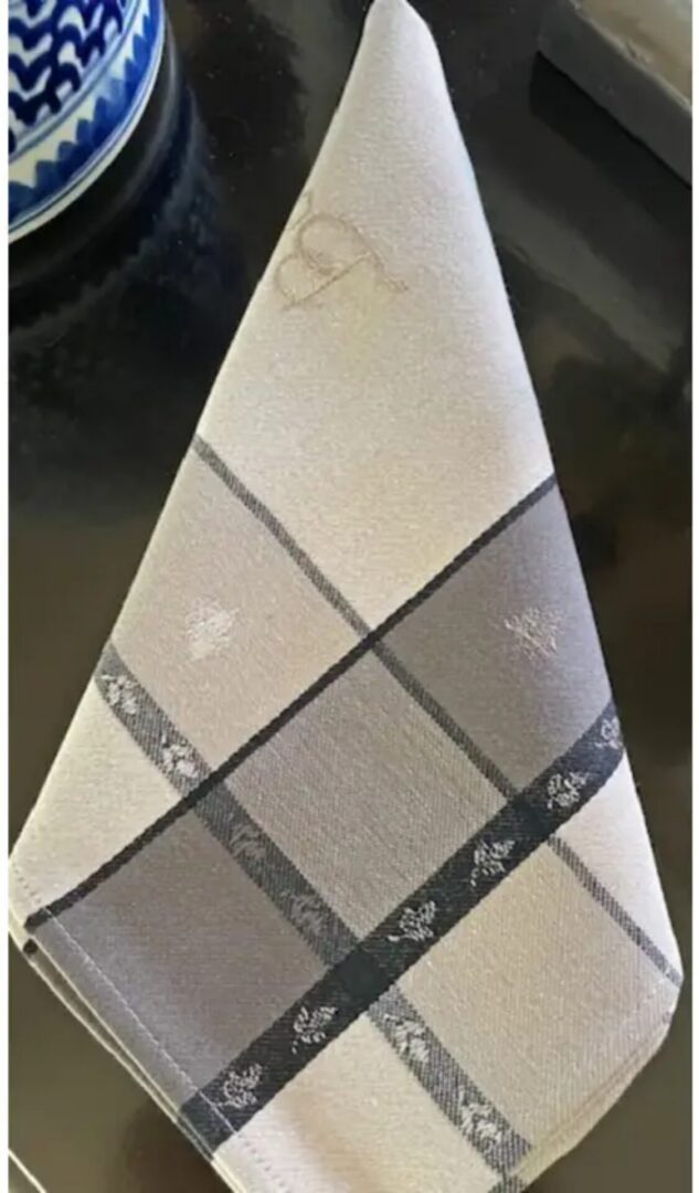 Bon Appetit Ecue French set of 6 napkins